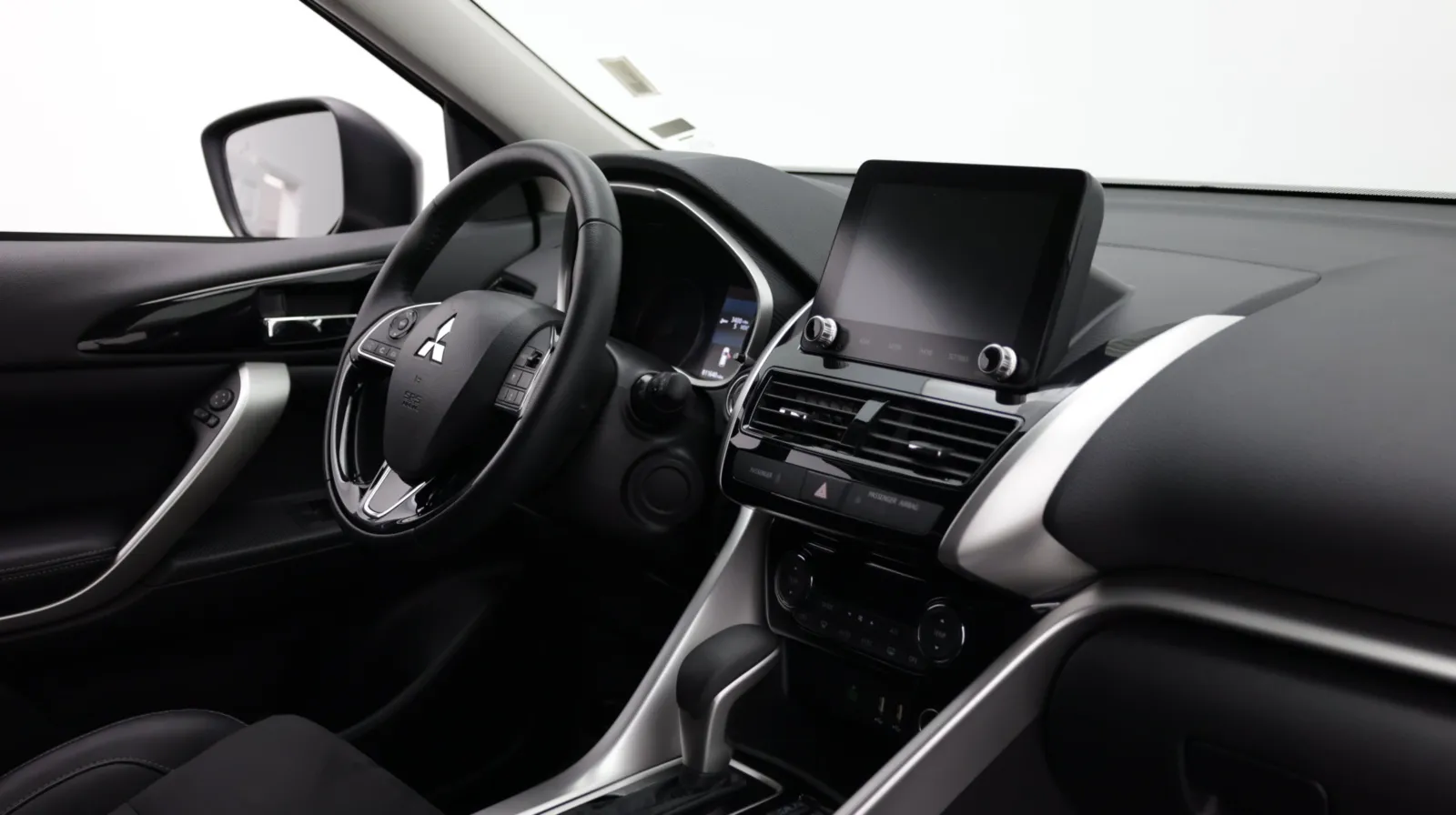 Mitsubishi Eclipse Cross photo 39