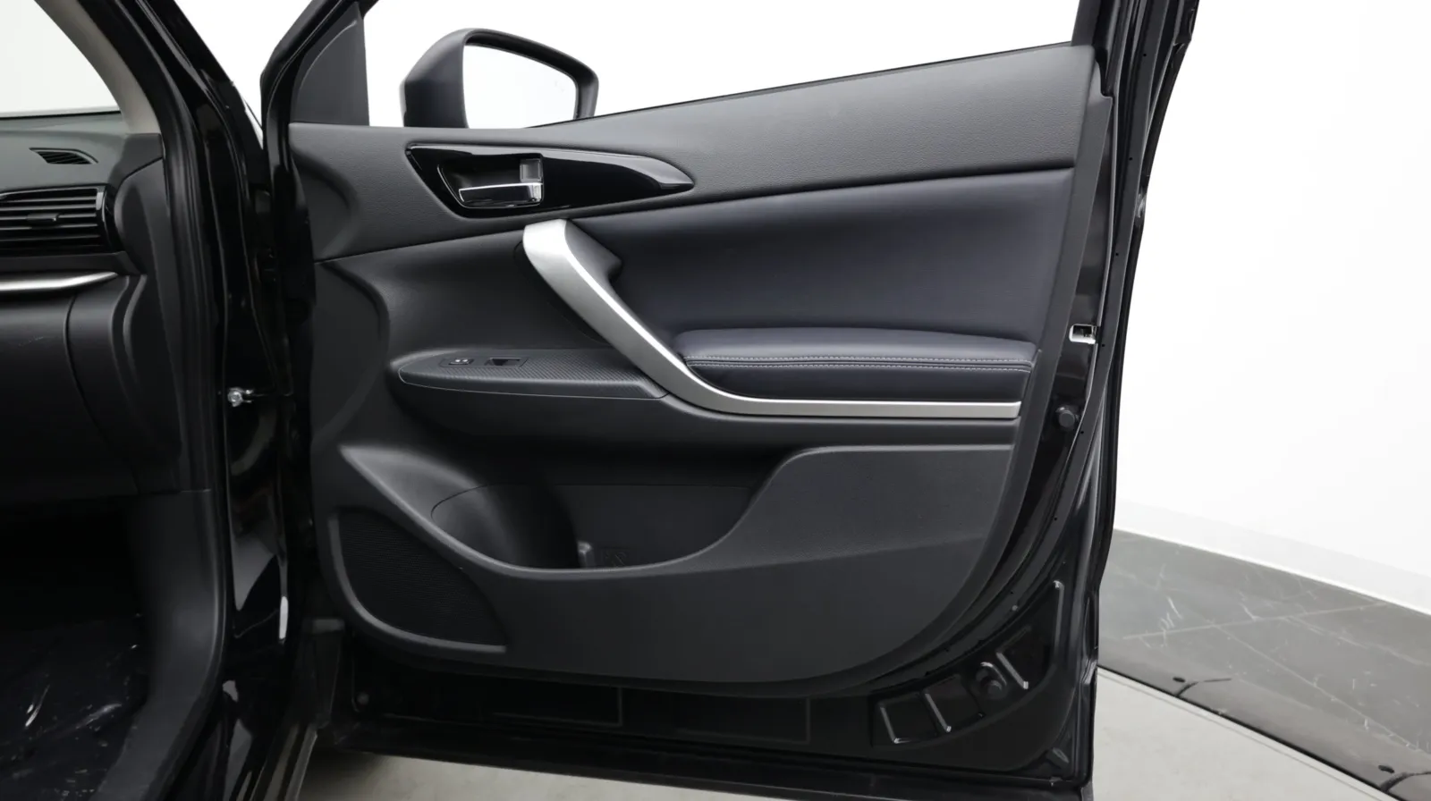 Mitsubishi Eclipse Cross photo 38