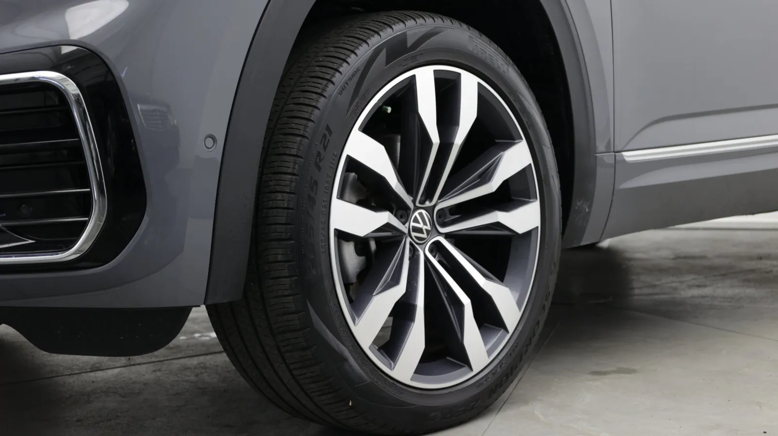 Volkswagen Atlas Cross Sport photo 10
