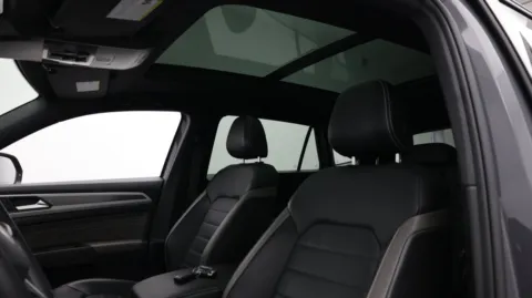 More photos of 2023 Volkswagen Atlas Cross Sport 3.6L V6 SEL Premium R-Line at Auto Boutique Florida, FL