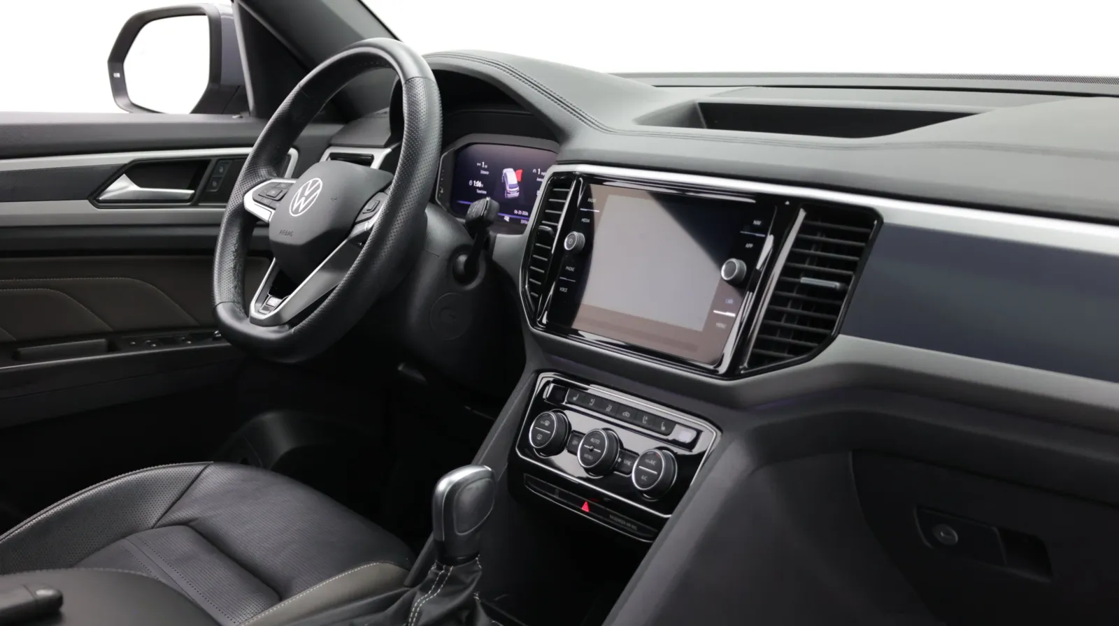 Volkswagen Atlas Cross Sport photo 43