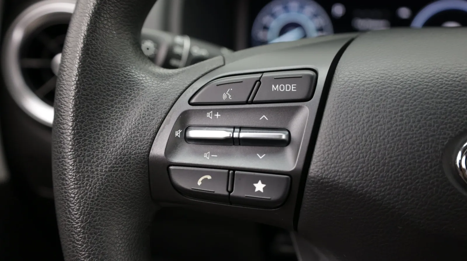 Hyundai Kona photo 25