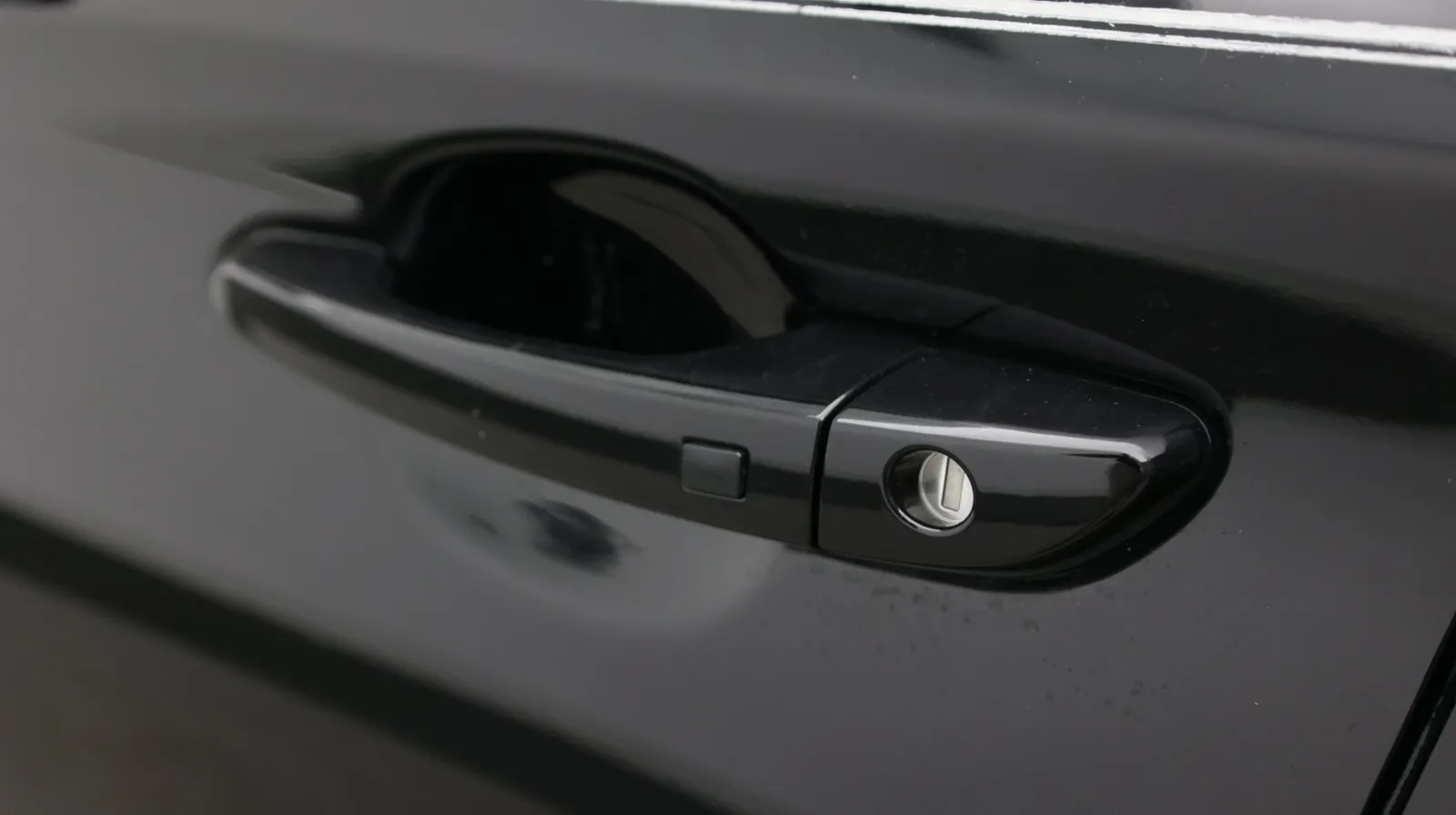 Hyundai Kona photo 9
