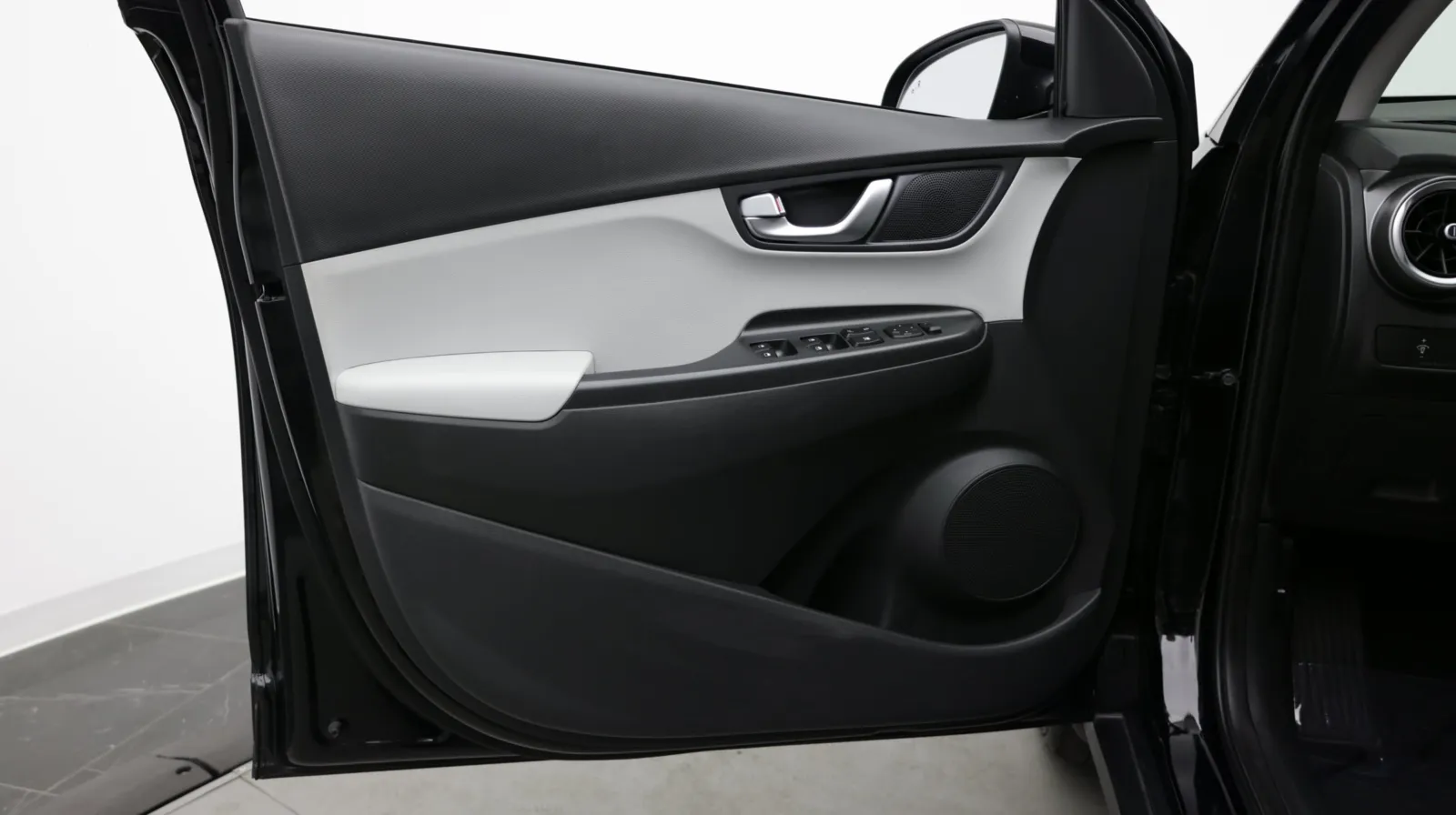 Hyundai Kona photo 11