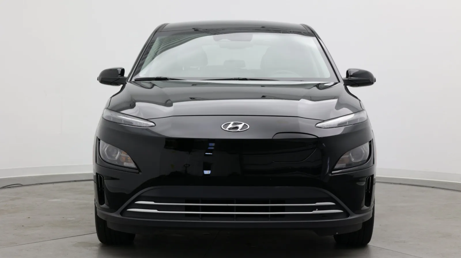 Hyundai Kona photo 2