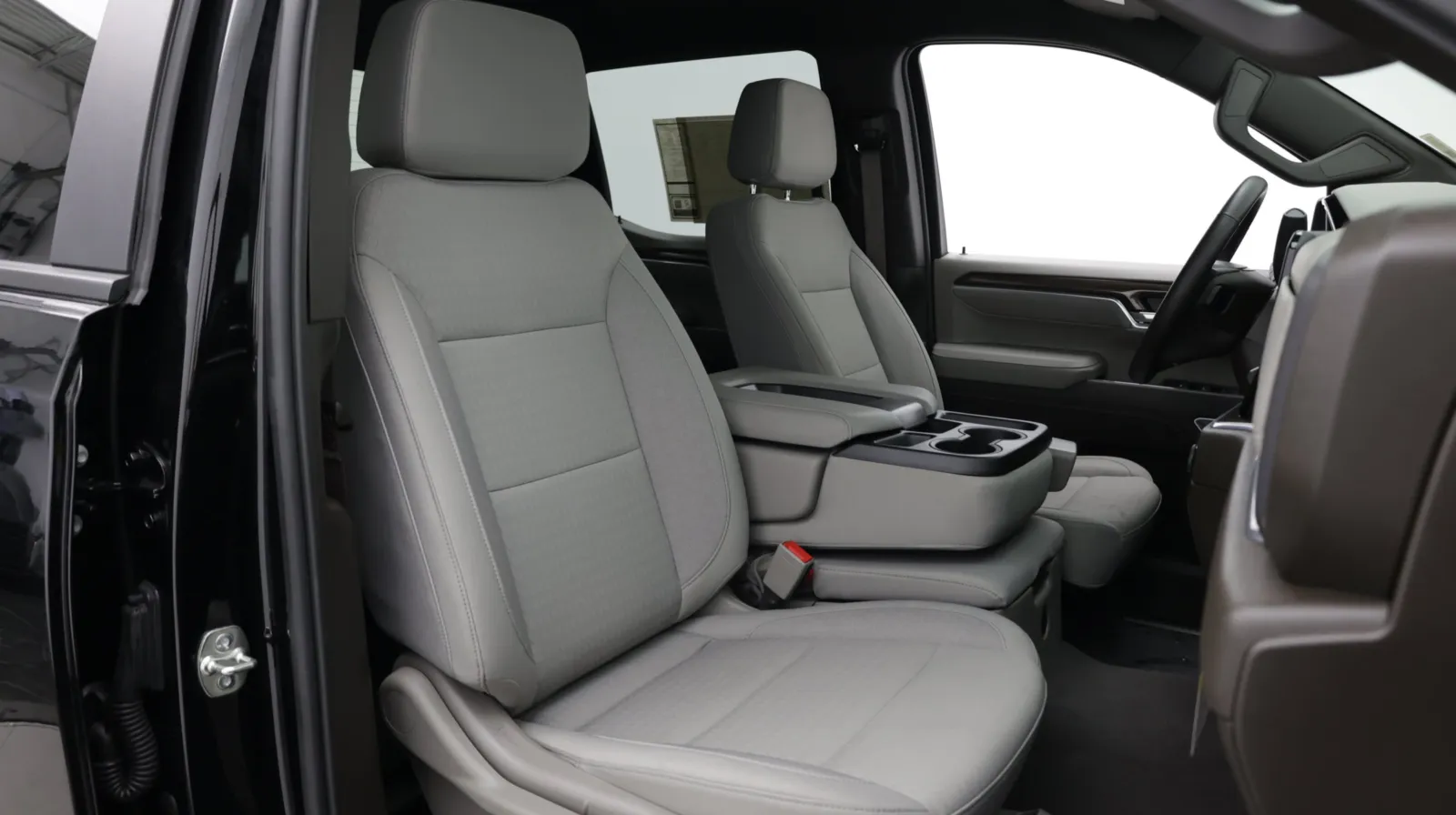 Chevrolet Silverado photo 36
