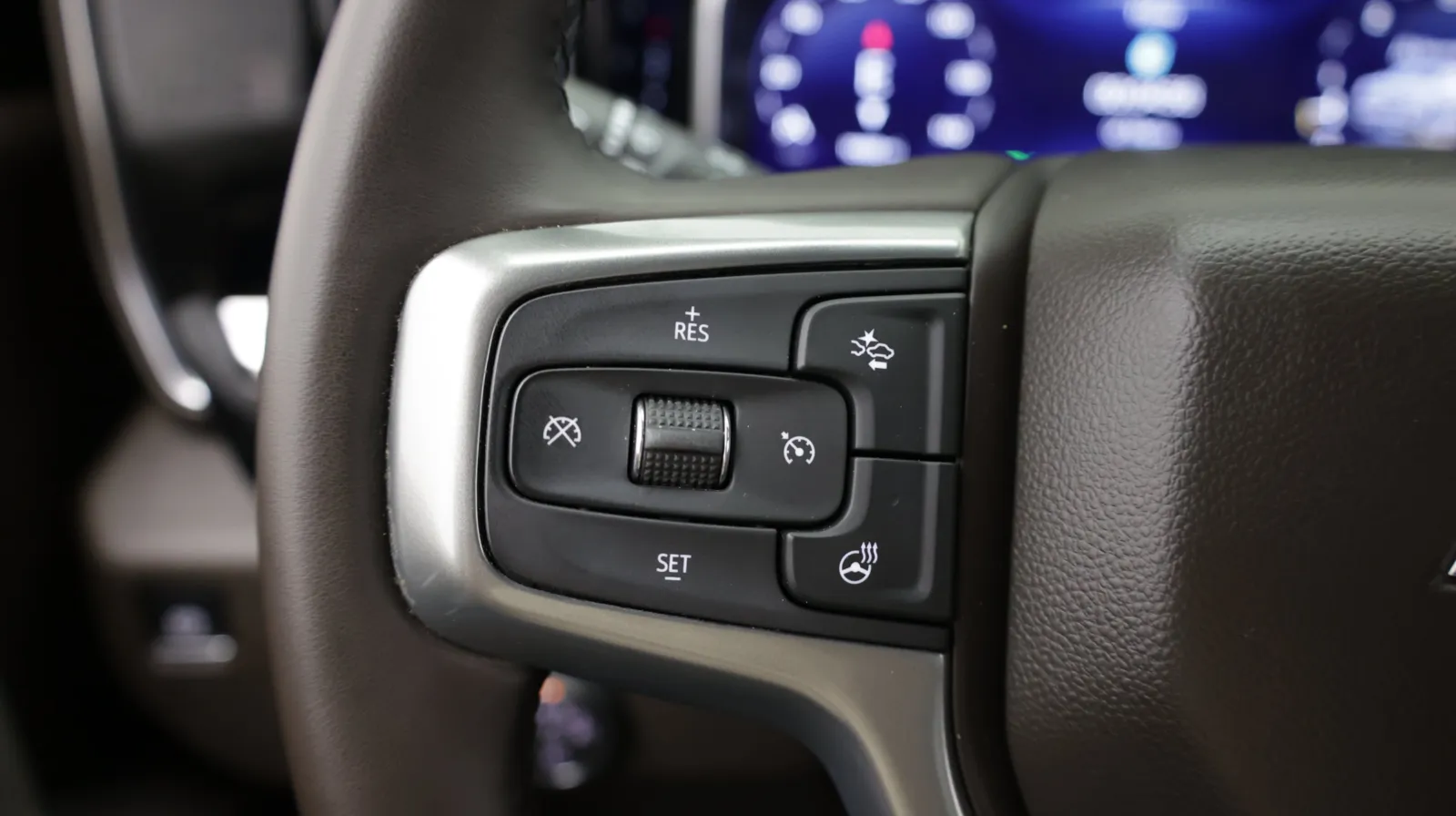 Chevrolet Silverado photo 20
