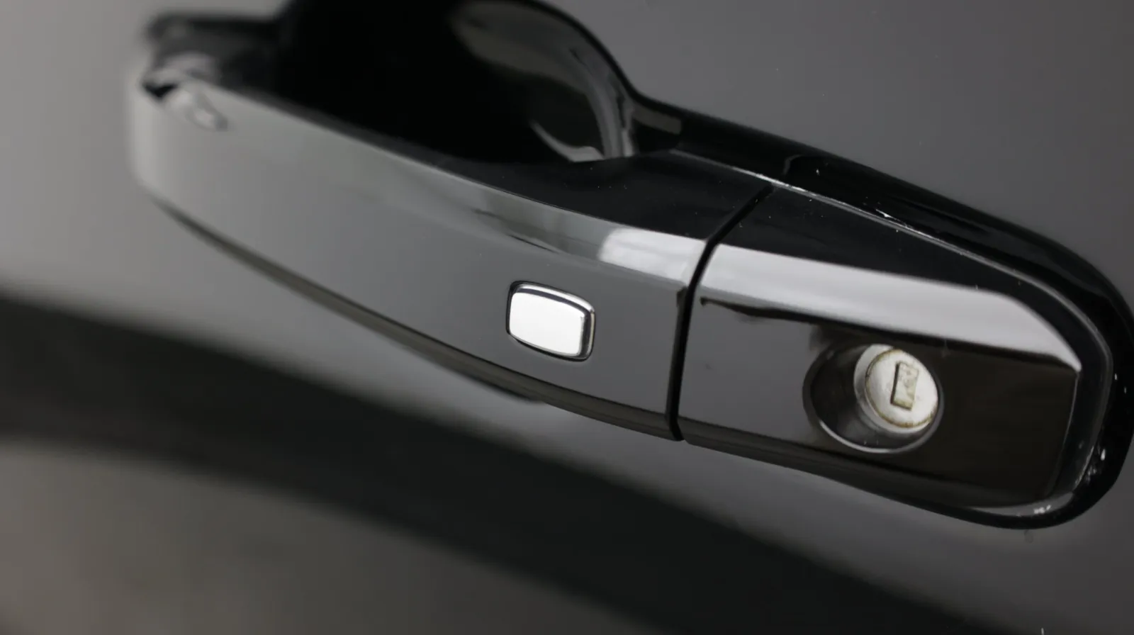 Chevrolet Silverado photo 10