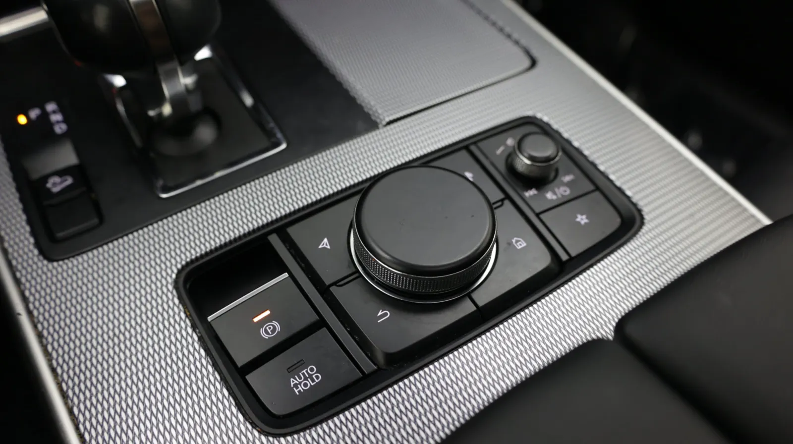Mazda CX-90 photo 17