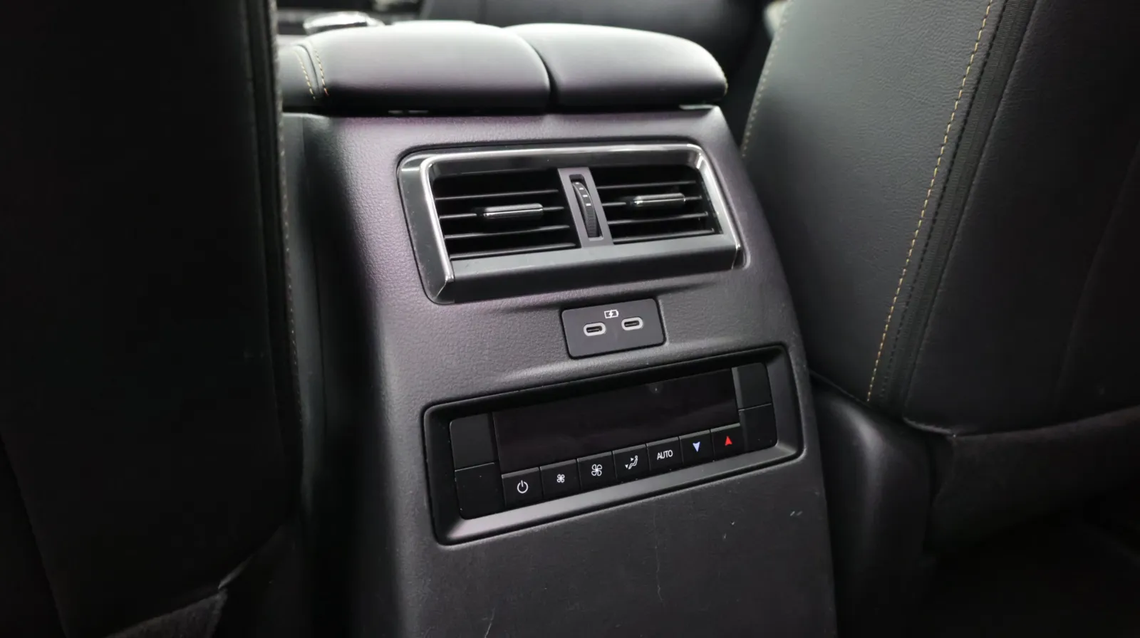 Mazda CX-90 photo 25