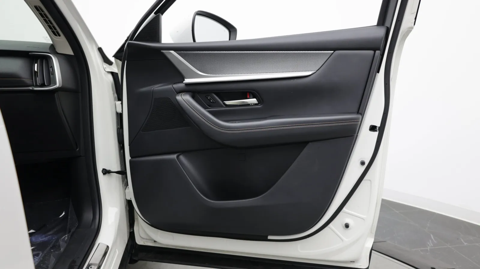 Mazda CX-90 photo 35