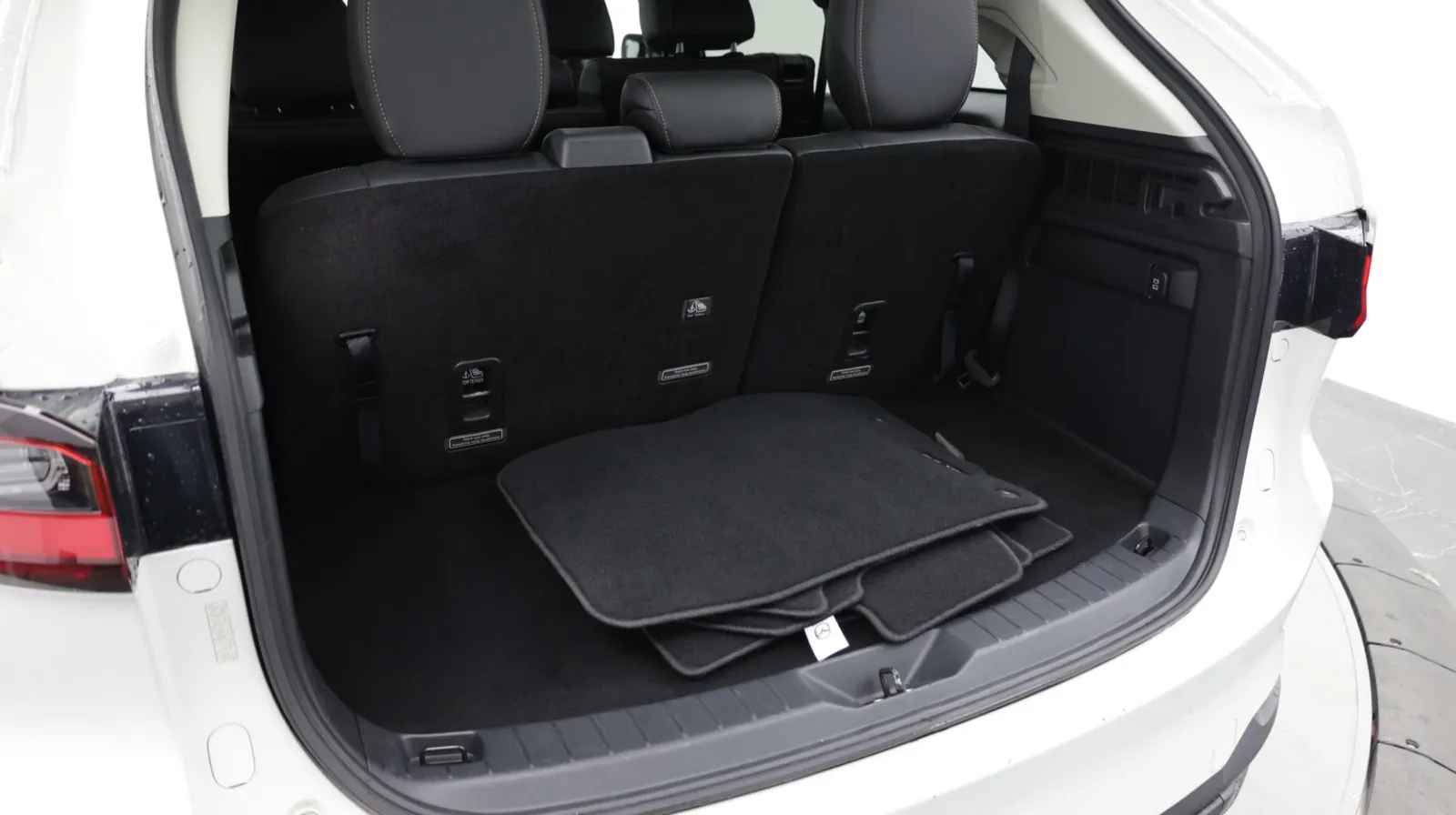 Mazda CX-90 photo 31