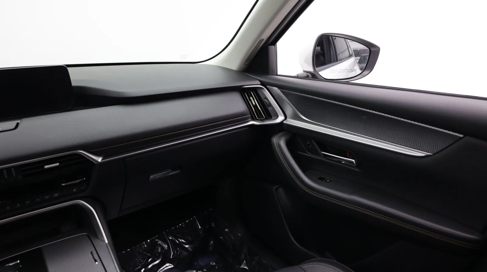 Mazda CX-90 photo 29