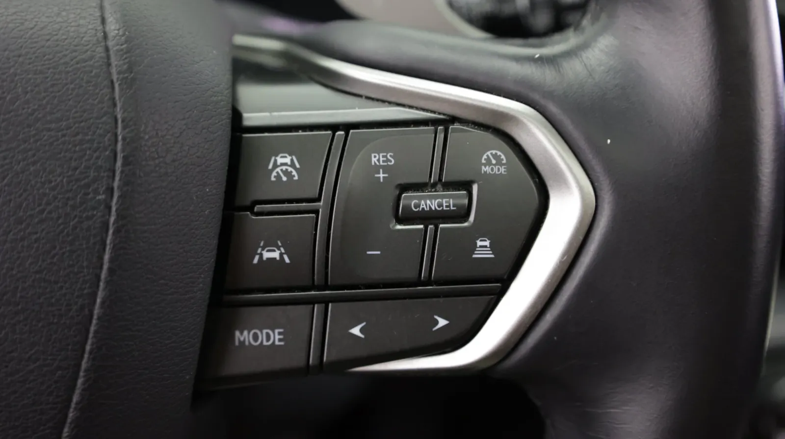 Lexus NX photo 25