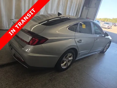 More photos of 2021 Hyundai Sonata SE at Auto Boutique Florida, FL