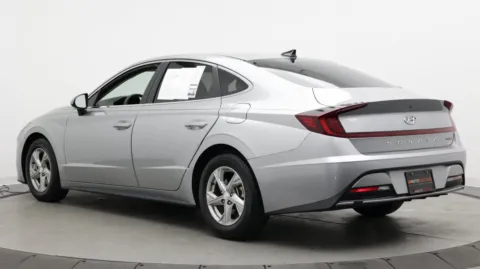More photos of 2021 Hyundai Sonata SE at Auto Boutique Florida, FL