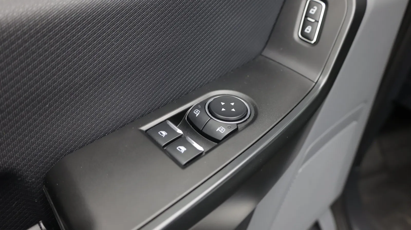 Ford F-150 photo 14
