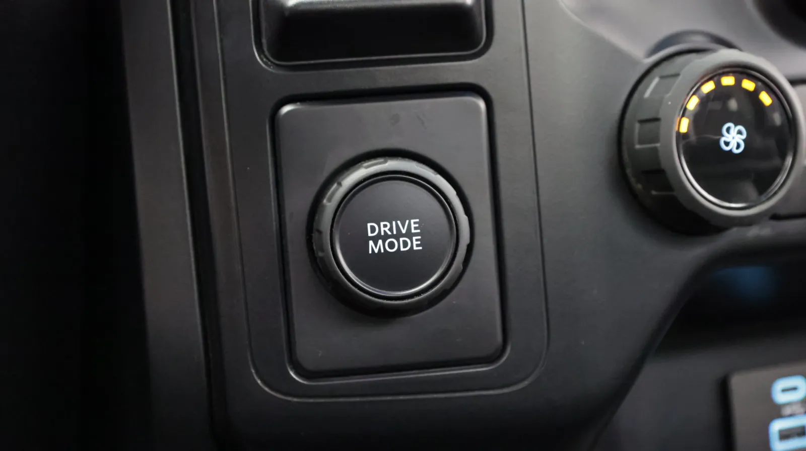 Ford F-150 photo 19