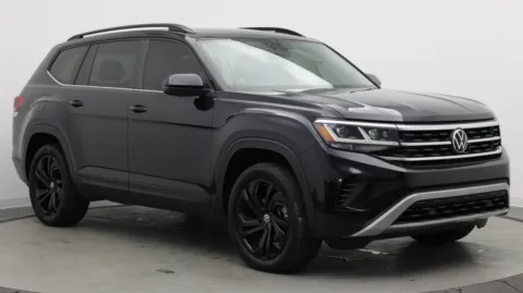 Another view of 2022 Volkswagen Atlas 3.6L V6 SE w/Technology for sale in Jacksonville, FL at Auto Boutique Florida
