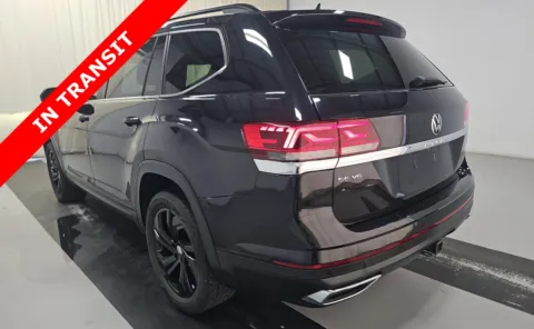 More photos of 2022 Volkswagen Atlas 3.6L V6 SE w/Technology at Auto Boutique Florida, FL