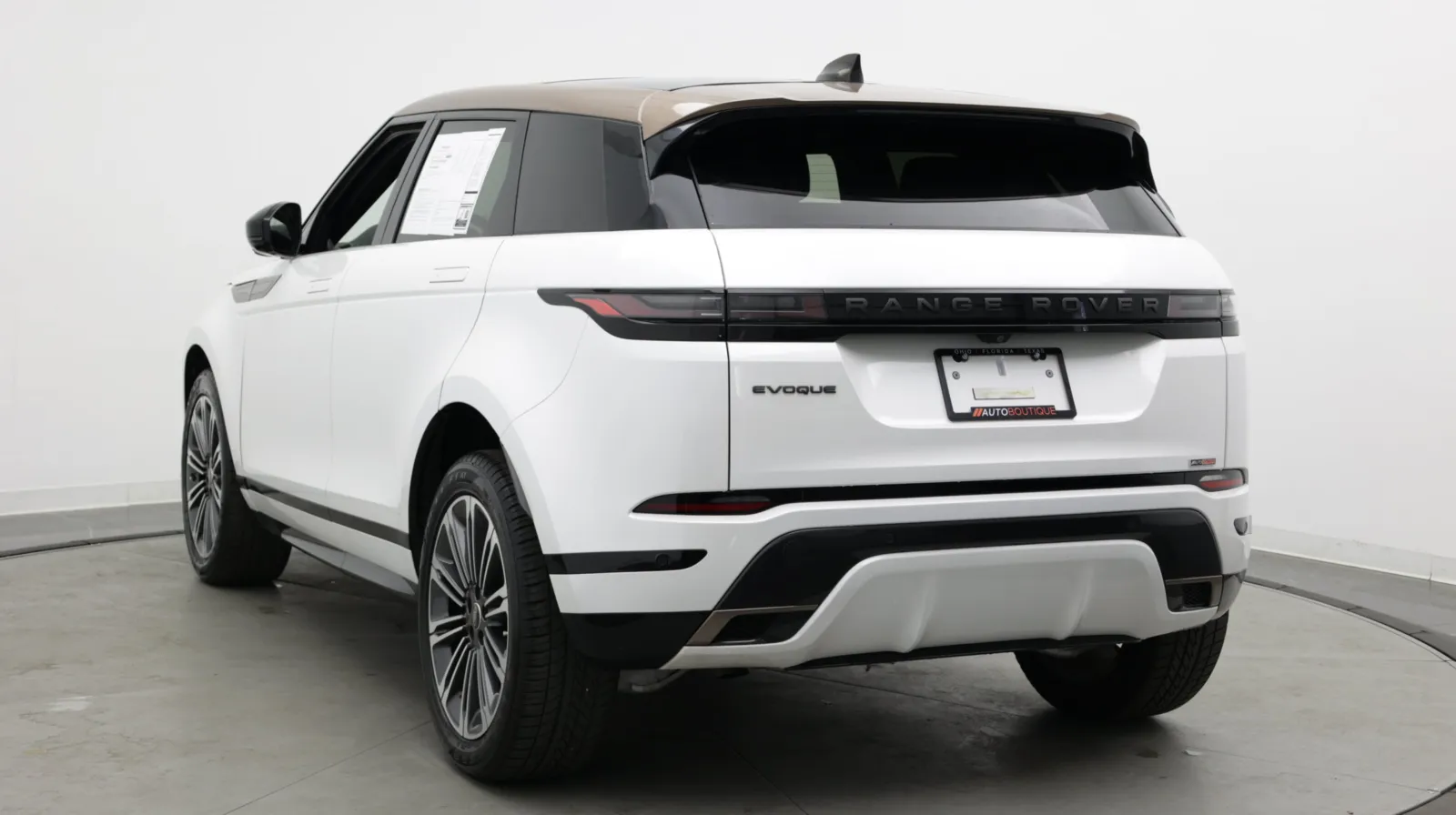 Land Rover Range Rover Evoque photo 7