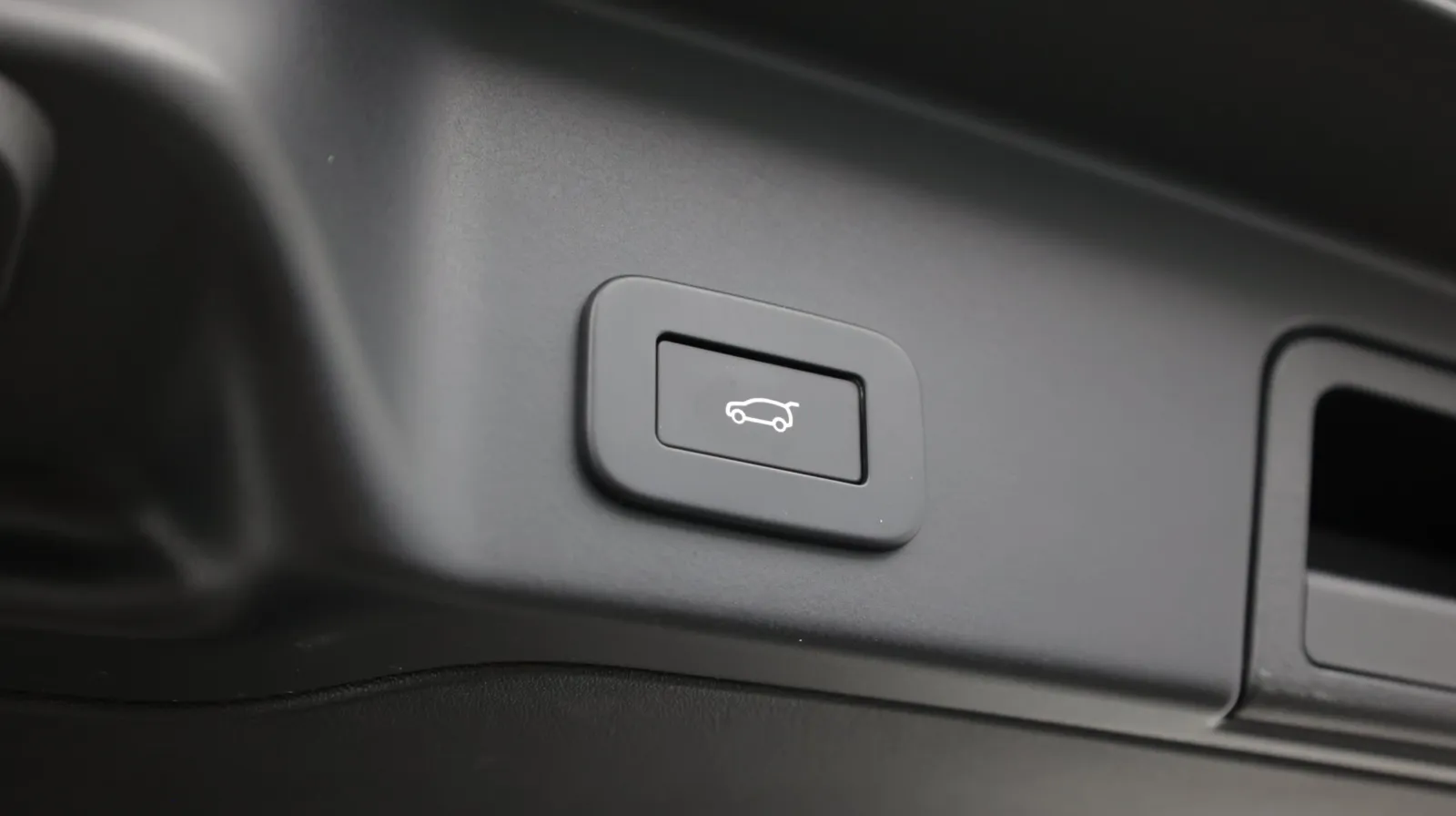 Land Rover Range Rover Evoque photo 35