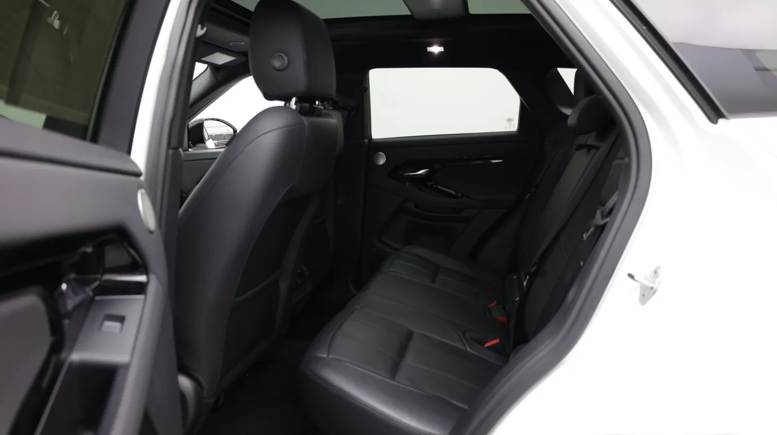 Land Rover Range Rover Evoque photo 28