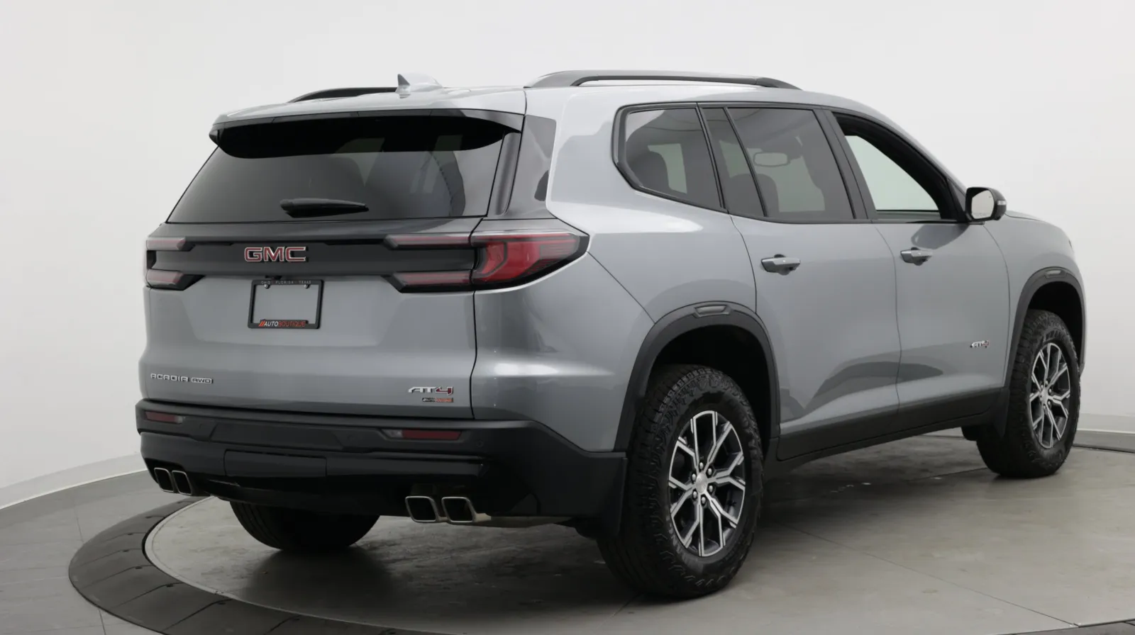 GMC Acadia photo 9
