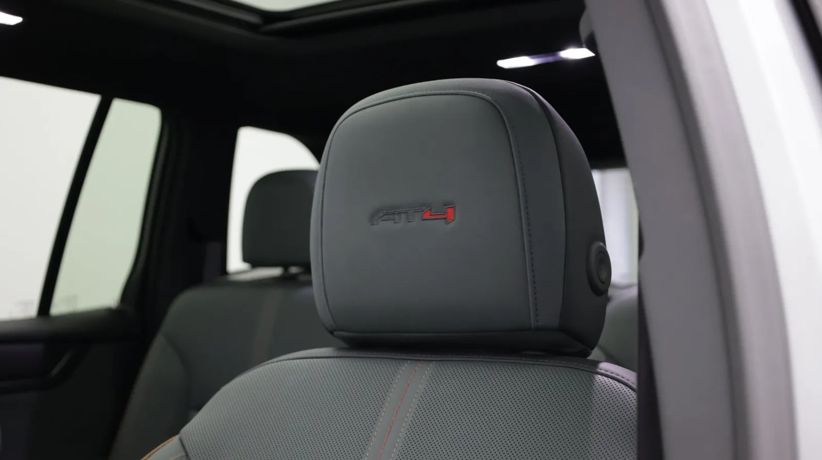 GMC Acadia photo 20