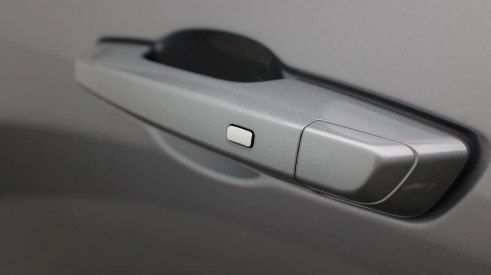GMC Acadia photo 13