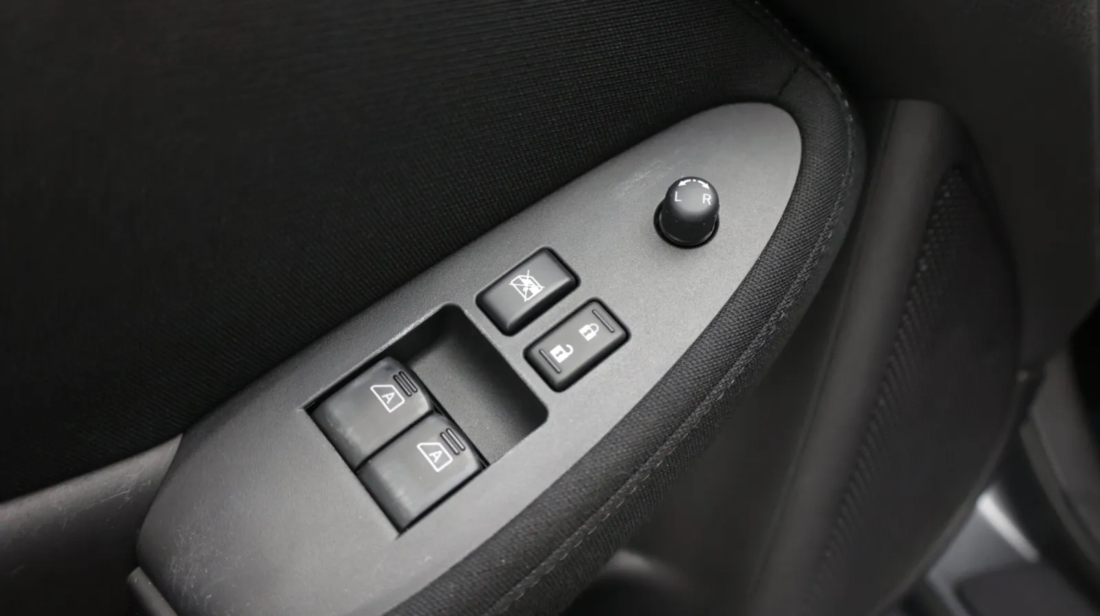 Nissan 370Z photo 13