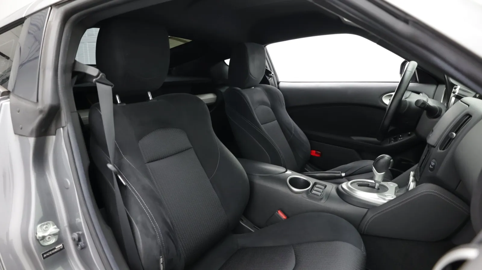 Nissan 370Z photo 32