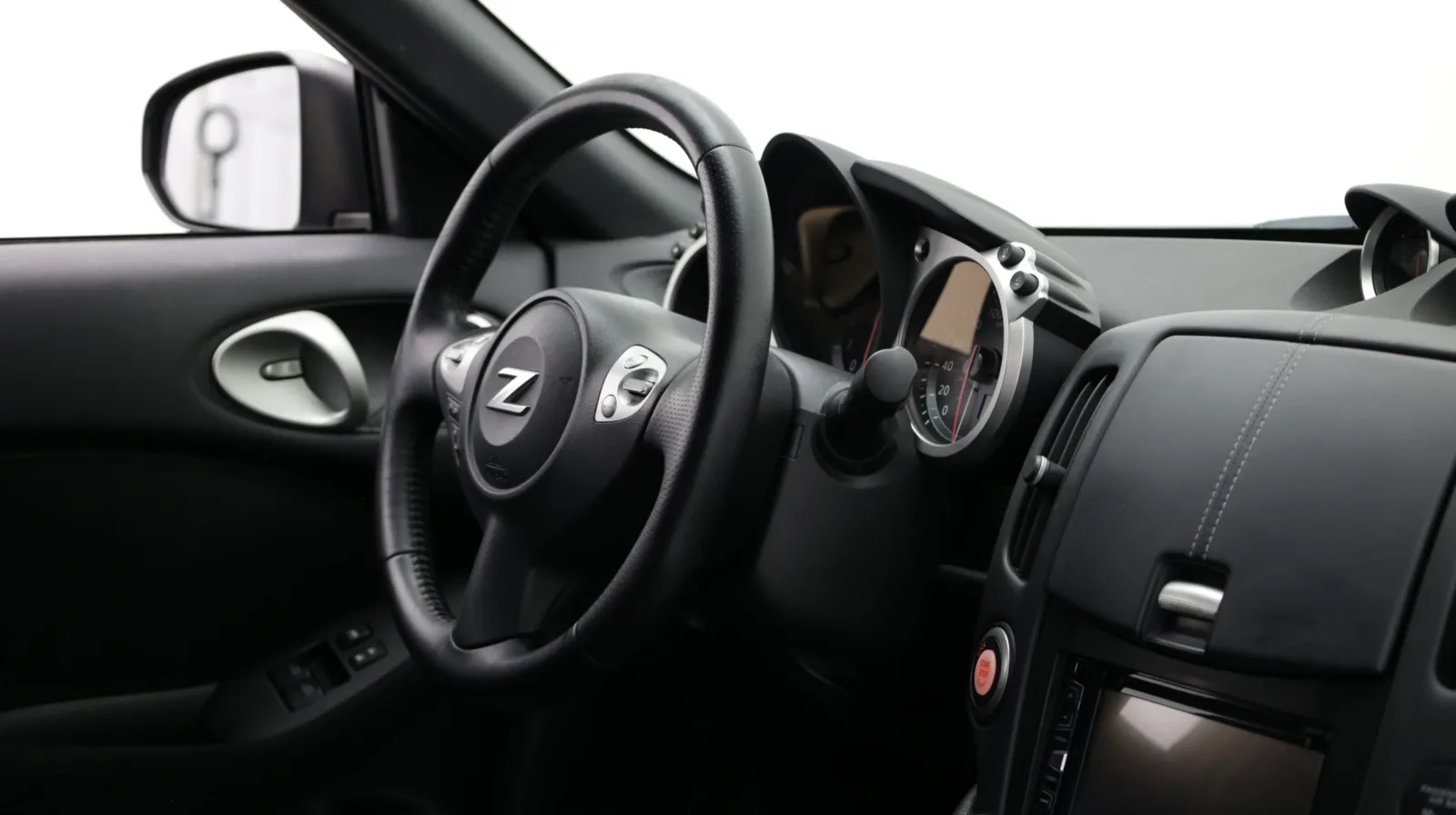 Nissan 370Z photo 30