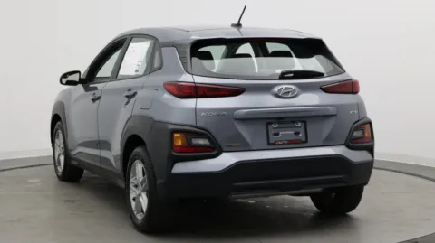 More photos of 2021 Hyundai Kona SE at Auto Boutique Florida, FL