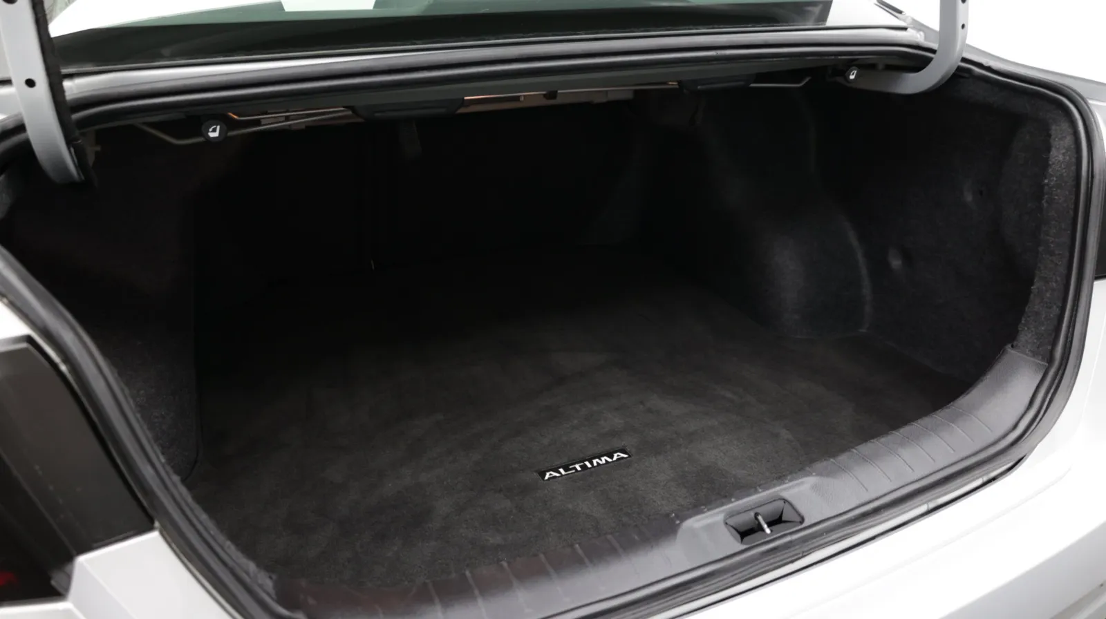 Nissan Altima photo 31