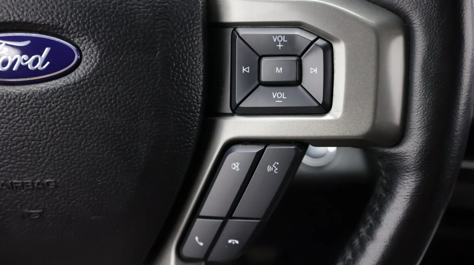 Ford Expedition photo 24