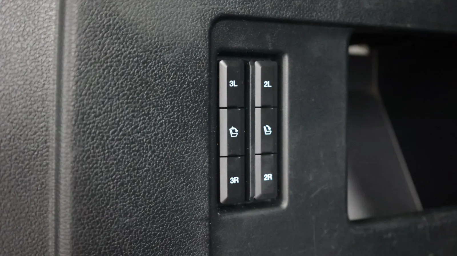 Ford Expedition photo 37