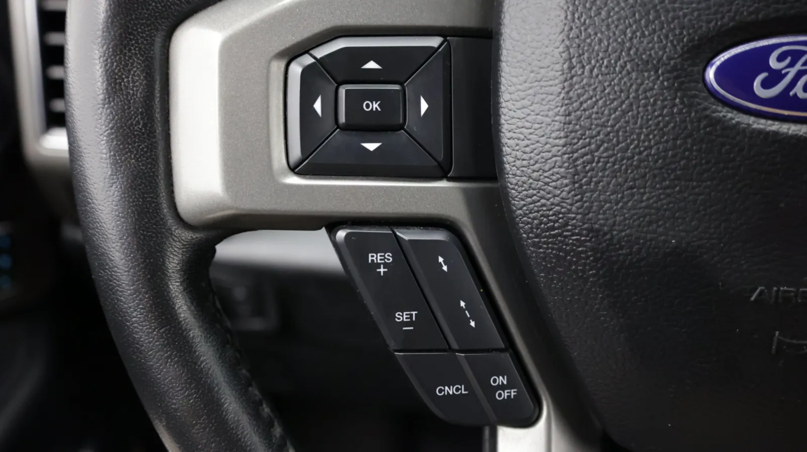 Ford Expedition photo 23