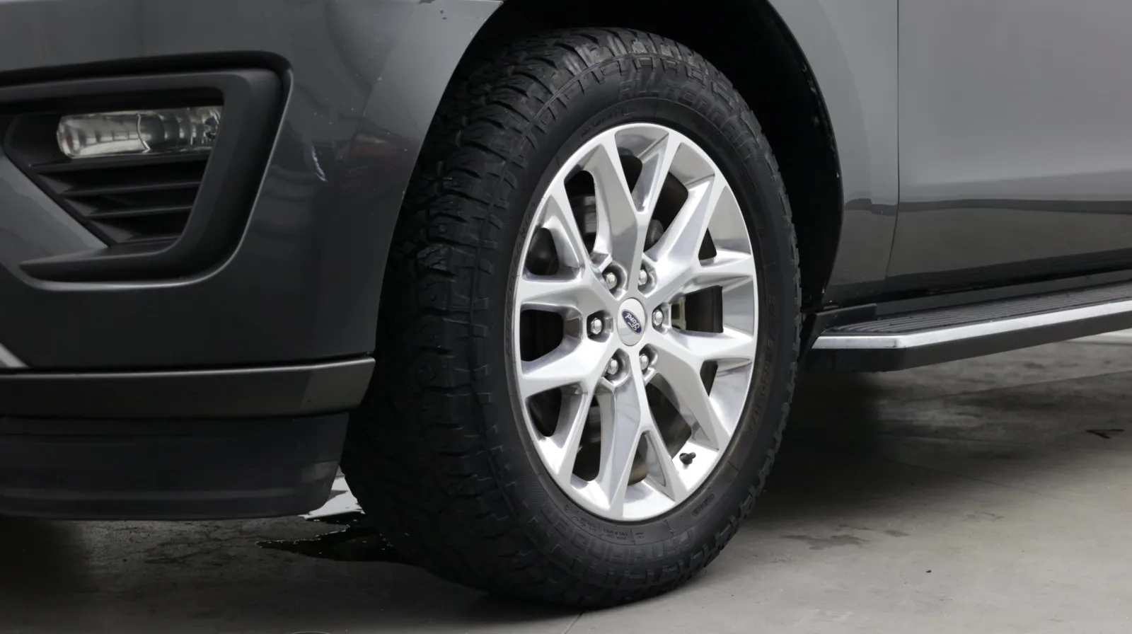 Ford Expedition photo 9