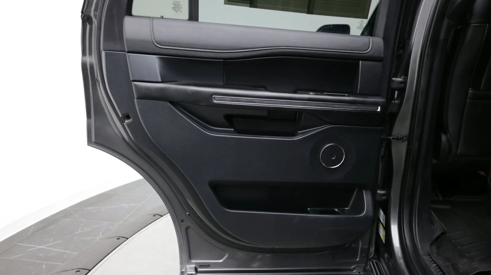 Ford Expedition photo 28