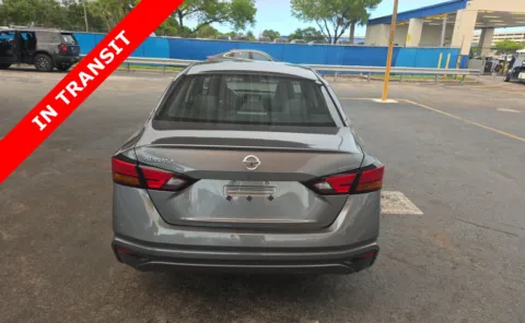 More photos of 2022 Nissan Altima 2.5 S at Auto Boutique Florida, FL