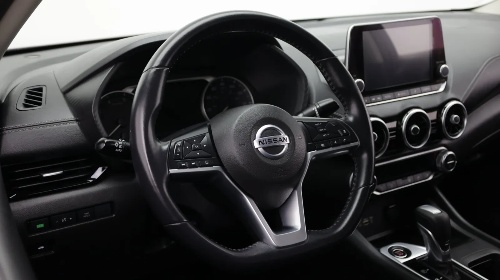 Nissan Sentra photo 10