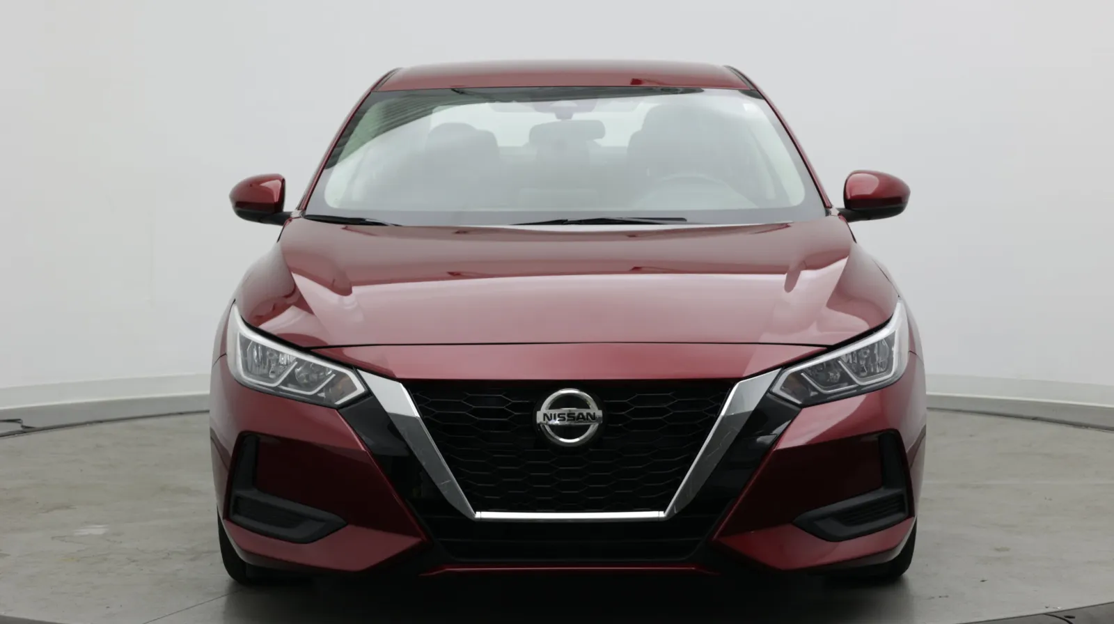Nissan Sentra photo 2