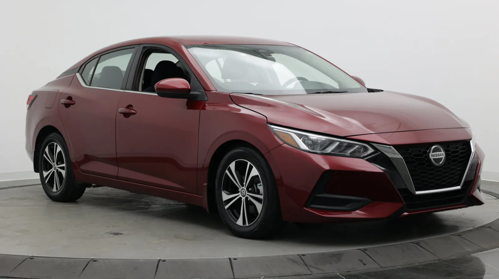 Nissan Sentra photo 3