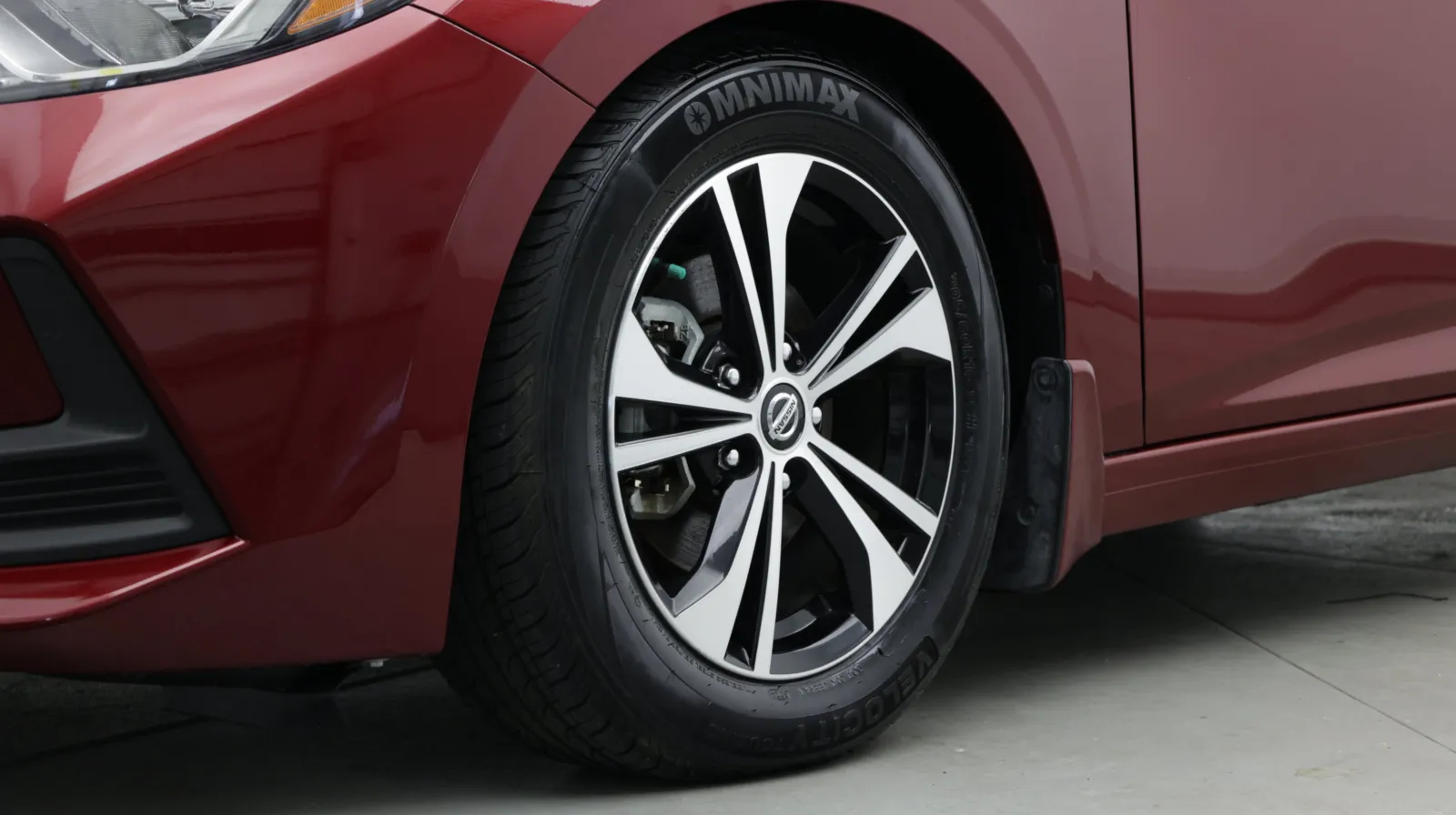 Nissan Sentra photo 8