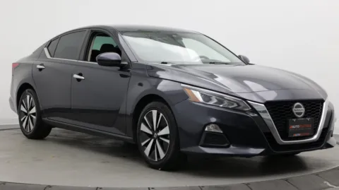 Another view of 2021 Nissan Altima 2.5 SV for sale in Jacksonville, FL at Auto Boutique Florida