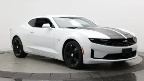 Another view of 2019 Chevrolet Camaro 2LT for sale in Jacksonville, FL at Auto Boutique Florida