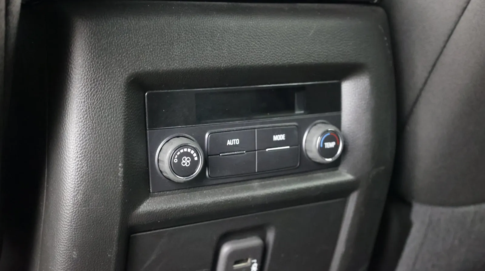 Chevrolet Traverse photo 29