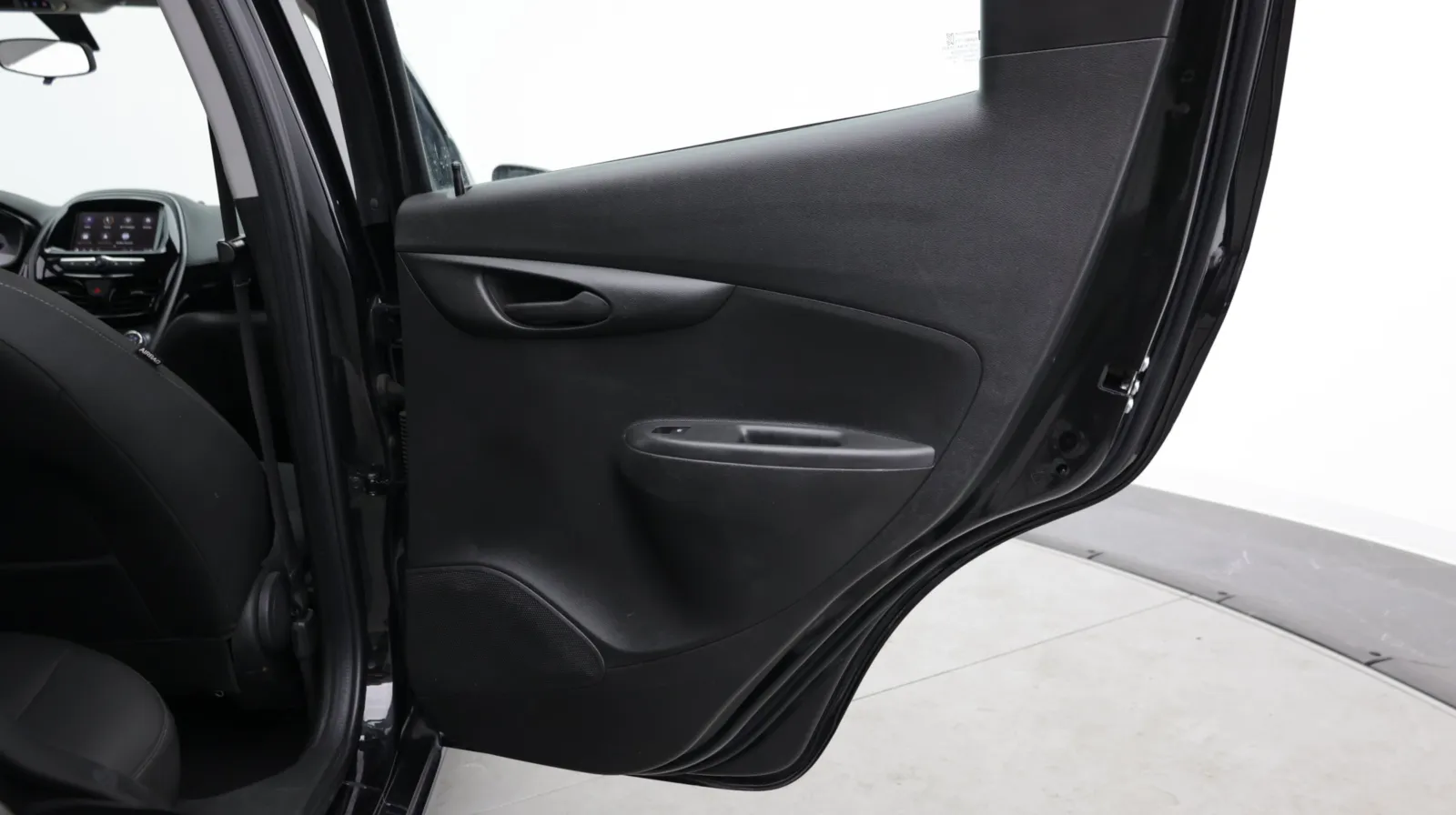 Chevrolet Spark photo 32