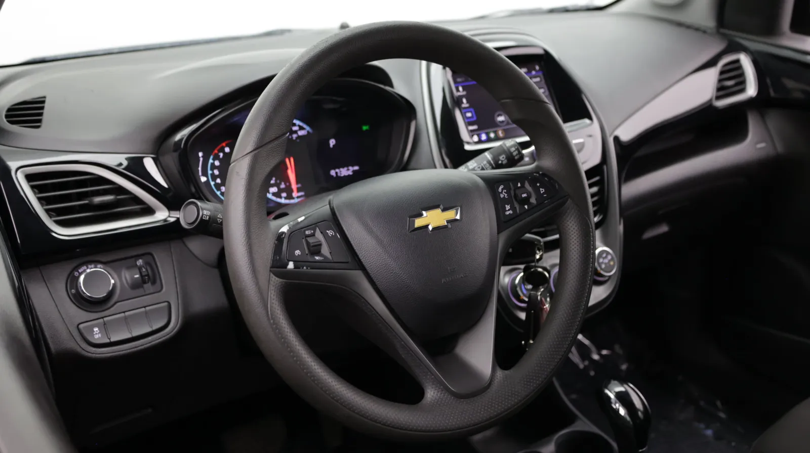 Chevrolet Spark photo 10